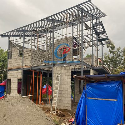 Construção de edifícios metálicos de eficiência energética personalizados com painéis sandwich isolados