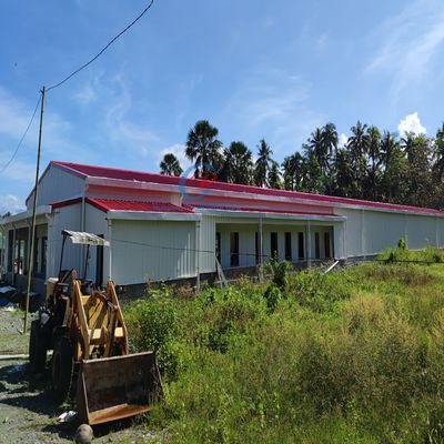 Fabricação moderna de estruturas de aço leve com sistema de alimentação integrado