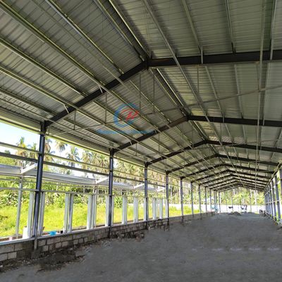 Estrutura de aço pré-fabricada Casa de aves de capoeira Facil limpeza Para a criação de suínos