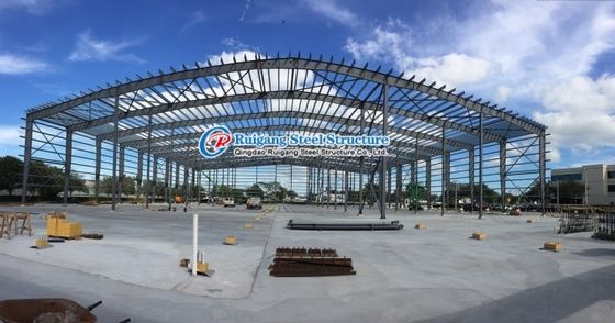 Armazém de estrutura de aço pré-construído personalizado para estética e funcionalidade modernas