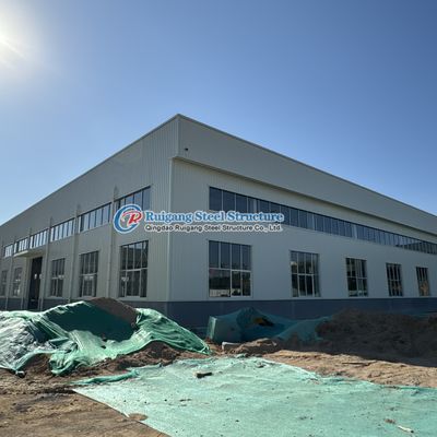 Construção fácil Estrutura de aço pré-fabricada Armazém Hangar