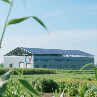 Armazém de estruturas de aço pré-construídas com estética moderna / contemporânea